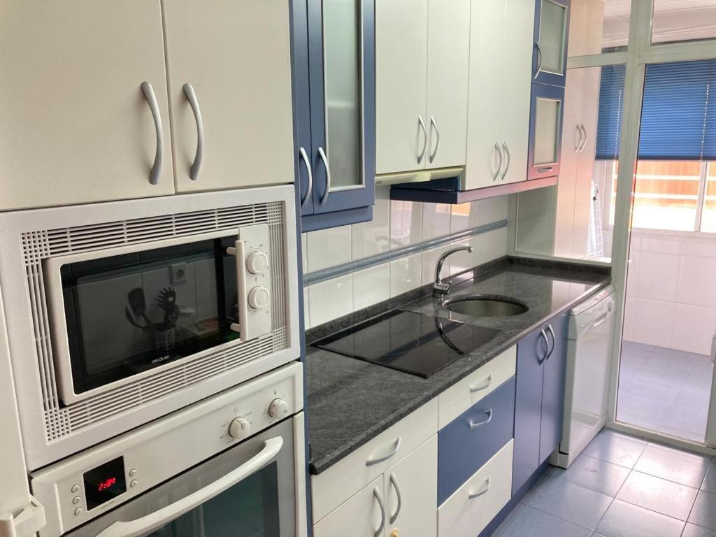 Apartamento grande, 2 dormitorios + garaje Madrid Exterior foto